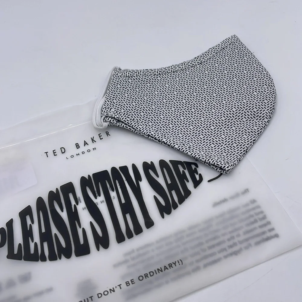 TED BAKER LONDON Reversible Reusable FACE MASK  NWT  OS
